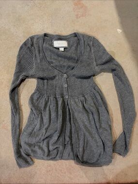 American Eagle Outfitters Gray Buttoned Ribbed Waist Sweater Cardigan
